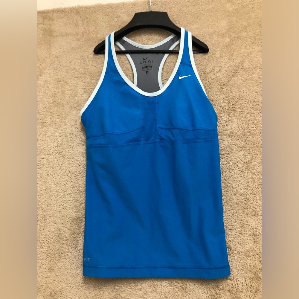 Nike dry fit athletic top for women small size